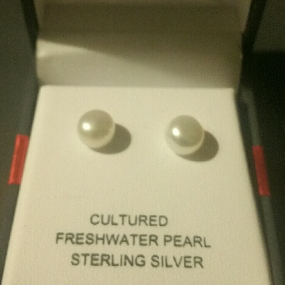 Pearl earrings